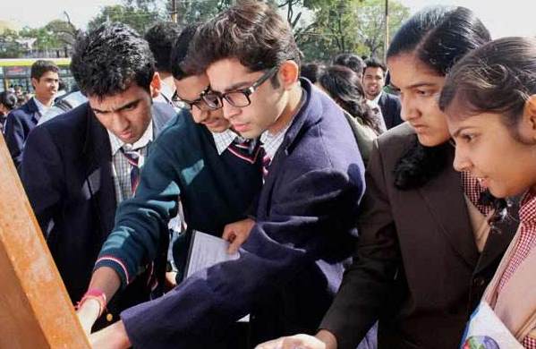 supreme-court-rejects-petitions-filed-by-students-against-cbse-and-icse
