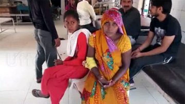 goons beaten to mother and daughter for land dispute