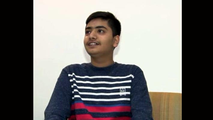 13 year old Rudra pratap singh remember 18 countries national anthem