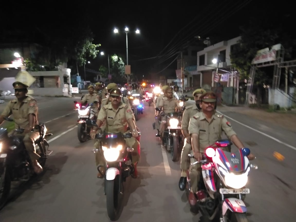 Dial 100 with police force patrol in the city overnight