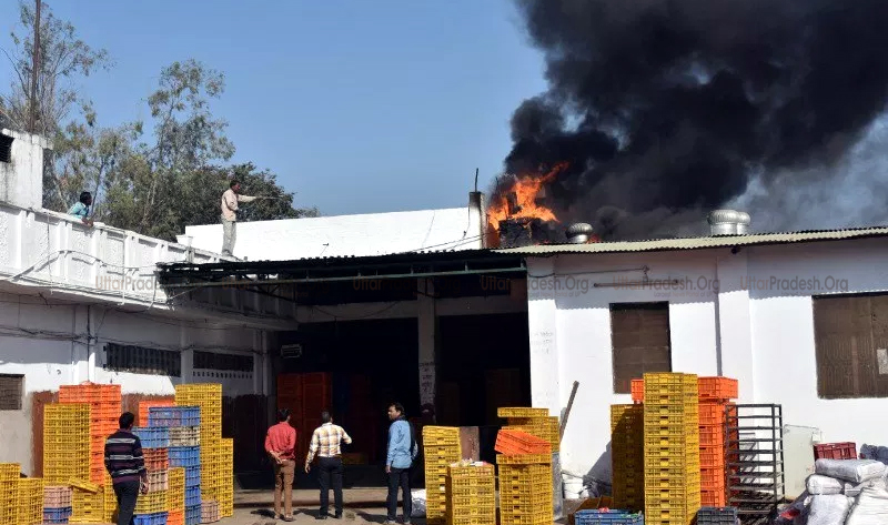 Fire BreakFire Breaks out in Bread Factory Misbehave With Media Workerss out in Bread Factory Misbehave With Media Workers