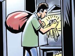 theft-of-lakhs-by-breaking-the-lock-of-copy-book-shop