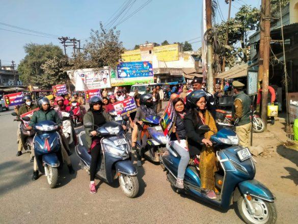 women-took-out-traffic-rally-co-city-flagged-off-the-rally