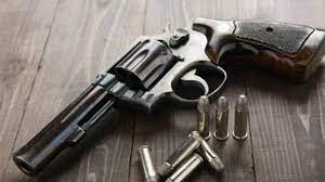 police-arrested-3-people-with-pistols