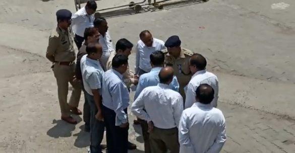 sit-team-reached-prayagrajs-colvin-hospital-watch-video