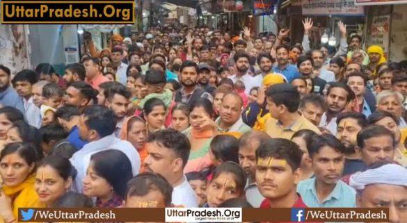 thousands-of-devotees-reached-thakur-banke-bihari-in-vrindavan